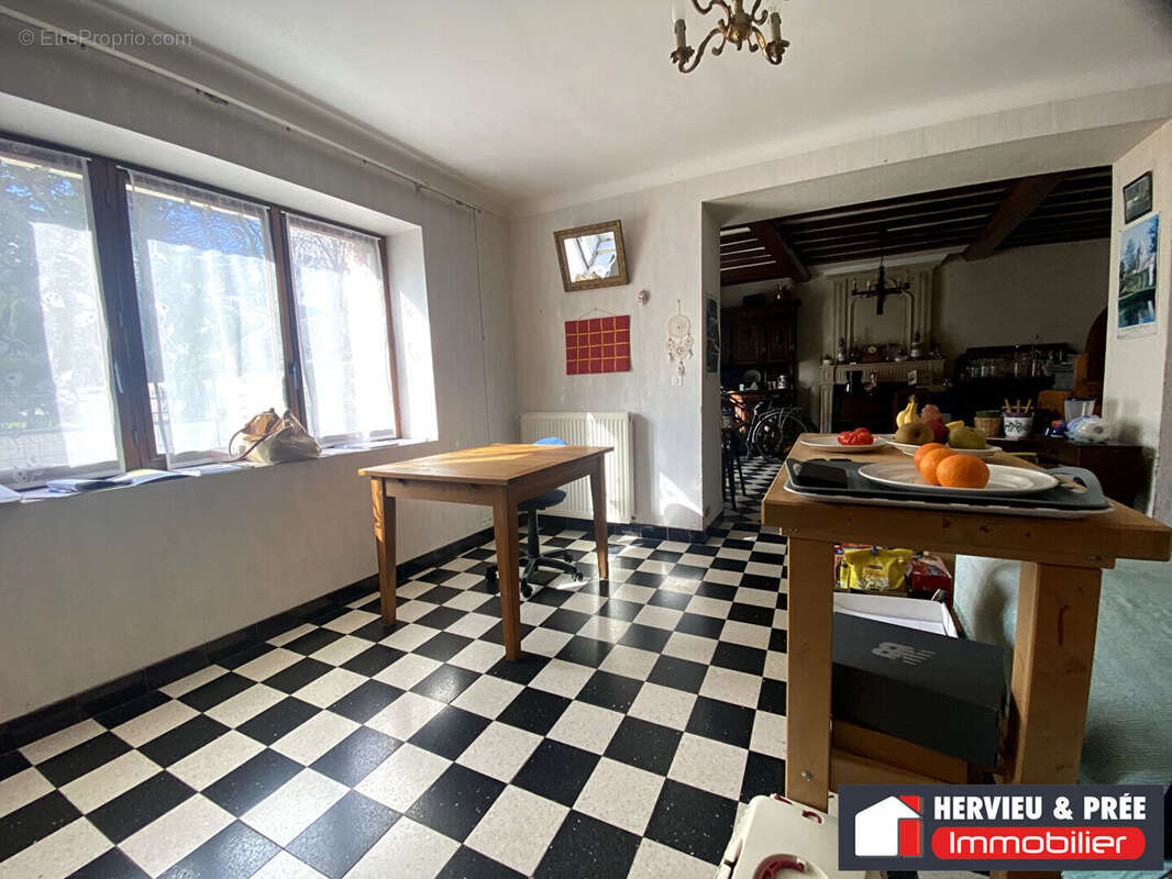 Maison à SAINT-CONTEST