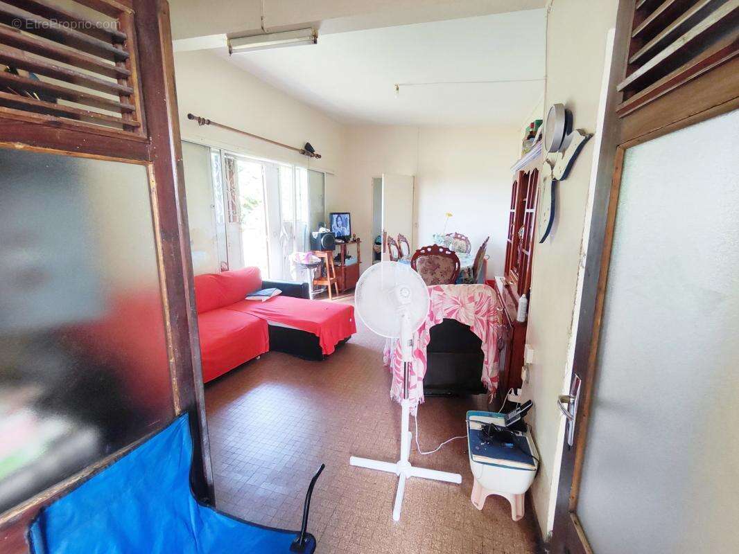 Maison à BASSE-TERRE