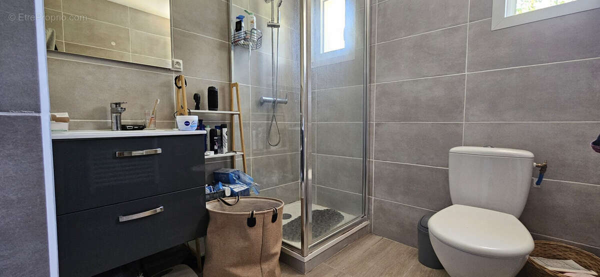 Maison 64 m² à Saint-Germain-Du-Salembre  - photo 7
