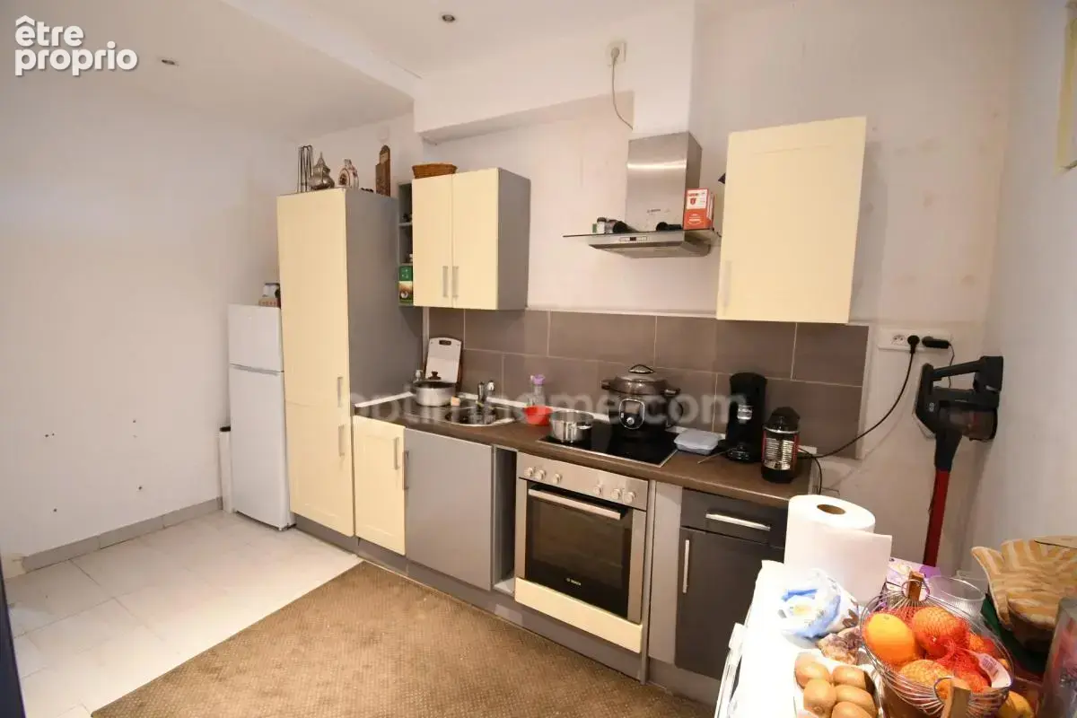 Immeuble complet - 3 appartements - places parking - photo 17