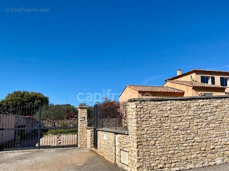 Maison à vendre 5 minutes d’Uzès : Villa lumineuse T5 116 m2 avec piscine, garage, terrain 1200m2 - photo 25
