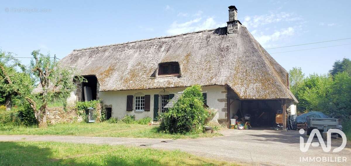 Maison 77 m² à Latronche  - photo 2