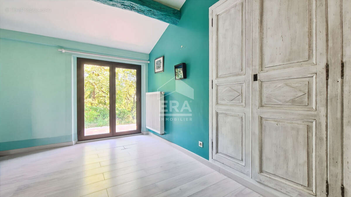 Maison à DOMAZAN