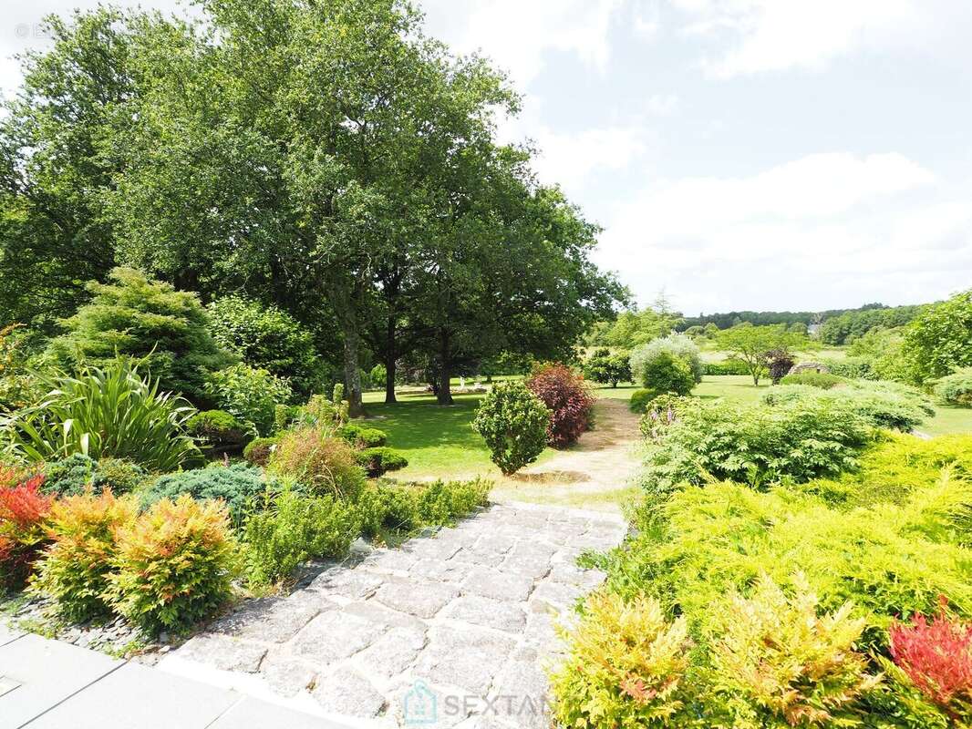 Très belle contemporaine sur 19 000 m² de parc paysager avec dépendance et paddock - photo 6