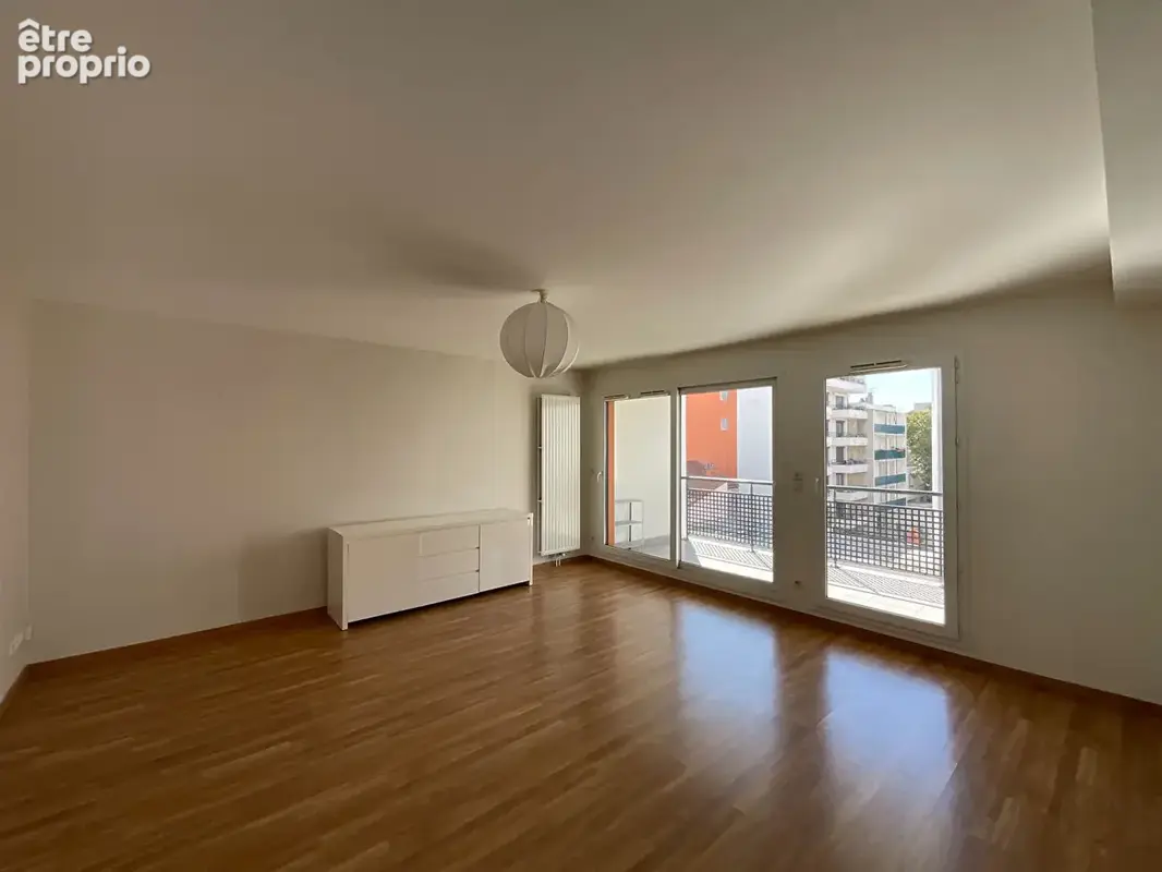 À deux pas du centre-ville : appartement avec terrasse plein sud et garage - photo 3