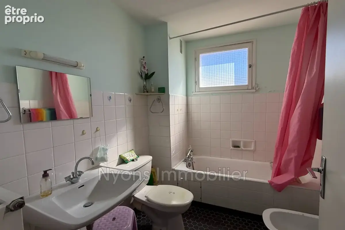 Appartement 2 pièces 56 m² à vendre à Nyons (26110) - photo 4