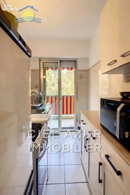 Appartement 2 pièces 42 m² à vendre à Antibes (06160) - photo 2