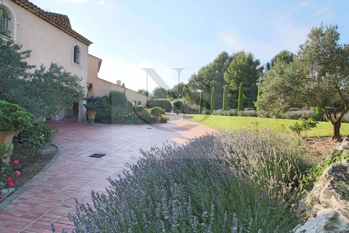 Maison à AIX-EN-PROVENCE
