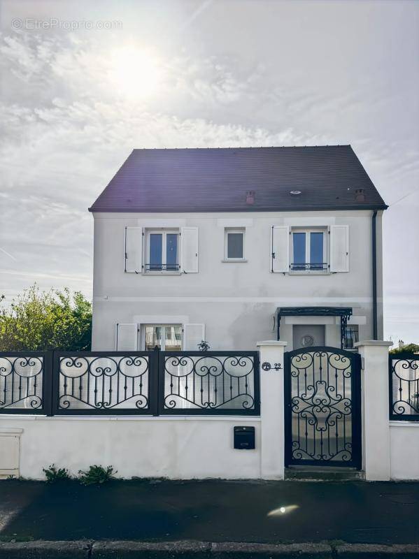 Maison à PRECY-SUR-OISE