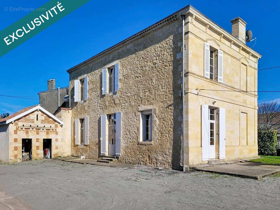 Maison 210 m² à Couqueques  - photo 2