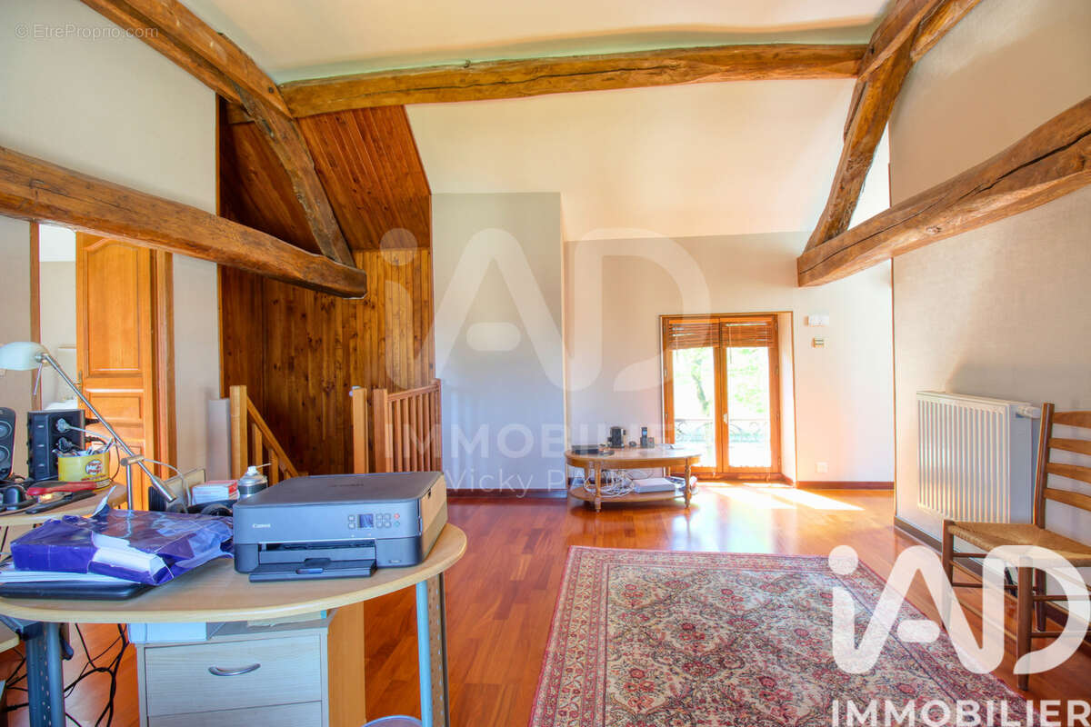 Maison 141 m² à Courcelles  - photo 9