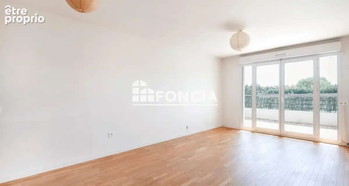Appartement lumineux au pied des transports et commerces - photo 3