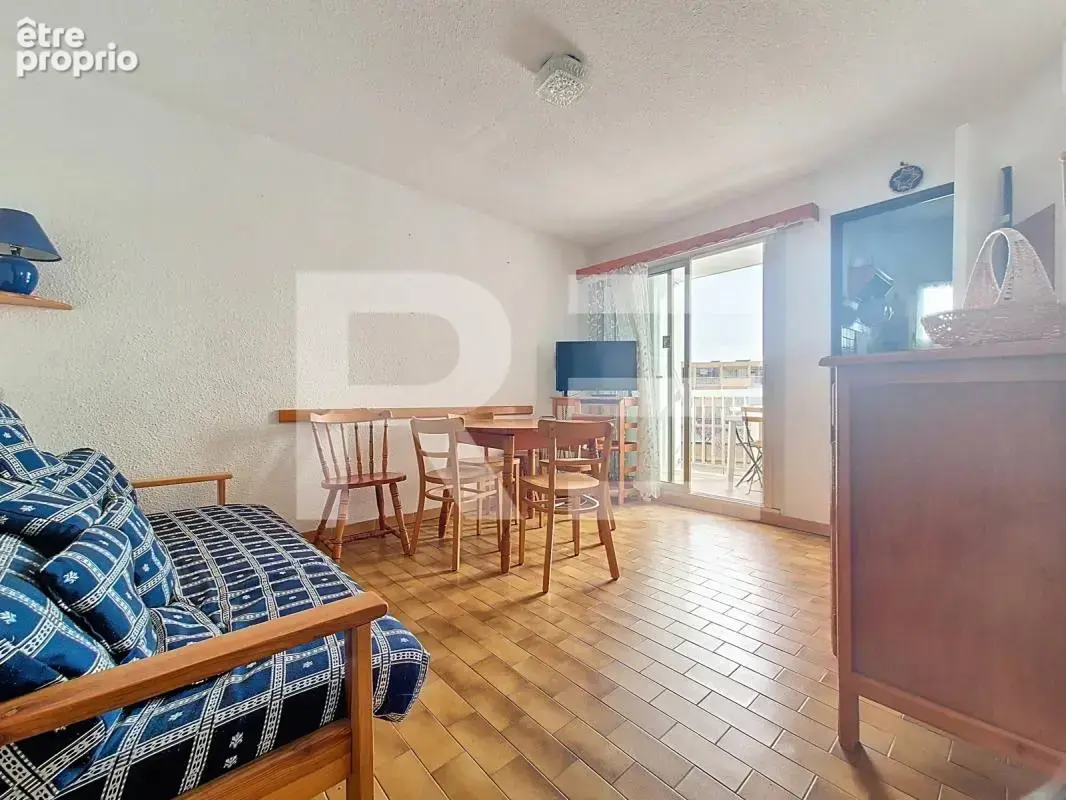 LE GRAU-DU-ROI – Appartement P2 cabine avec balcon et garage - photo 4