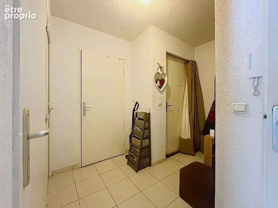 Appartement t2 de 48,24 m2 avec terrasse, cave et deux parkings   mougins le haut - photo 5