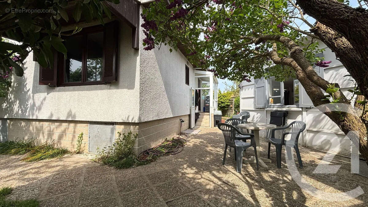 Maison à SOREL-MOUSSEL