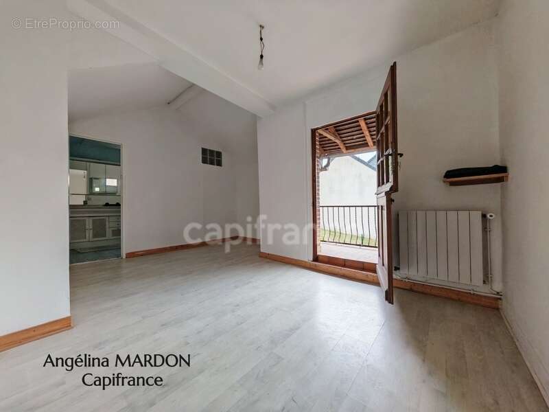 Maison de ville familiale T7 de 139 m² à Bolbec (5 à 6 chambres) avec cour et atelier - photo 10