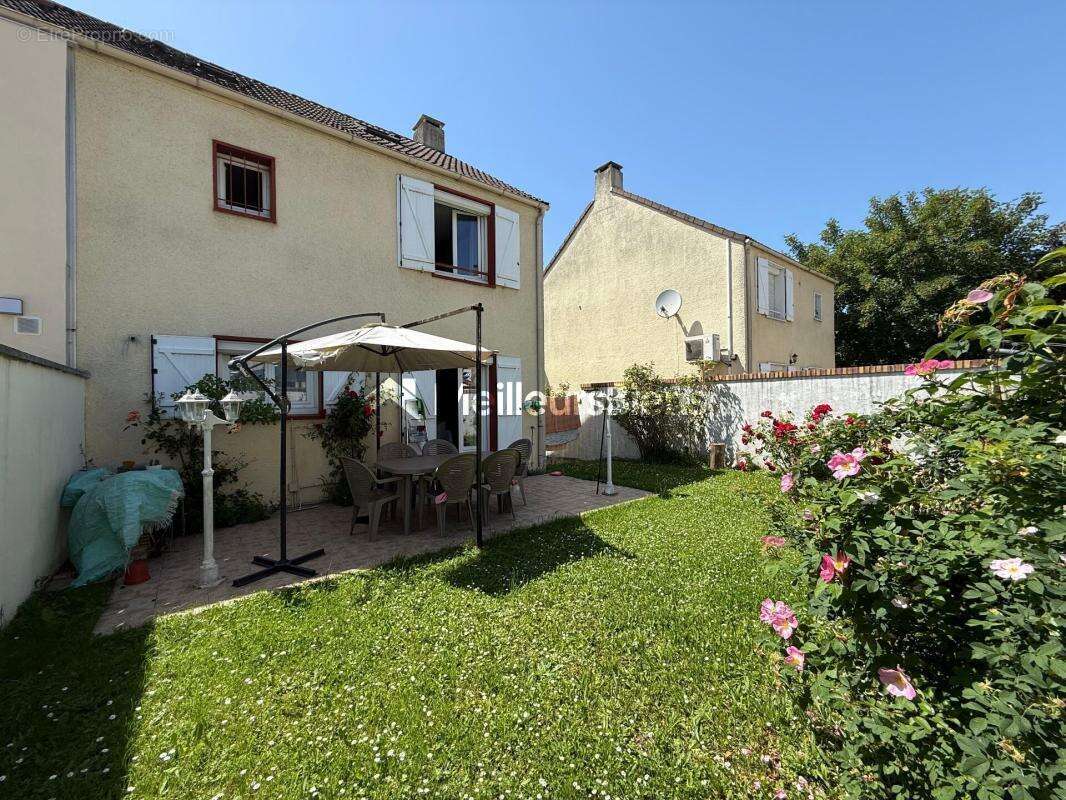 Maison à SAINT-BRICE-SOUS-FORET