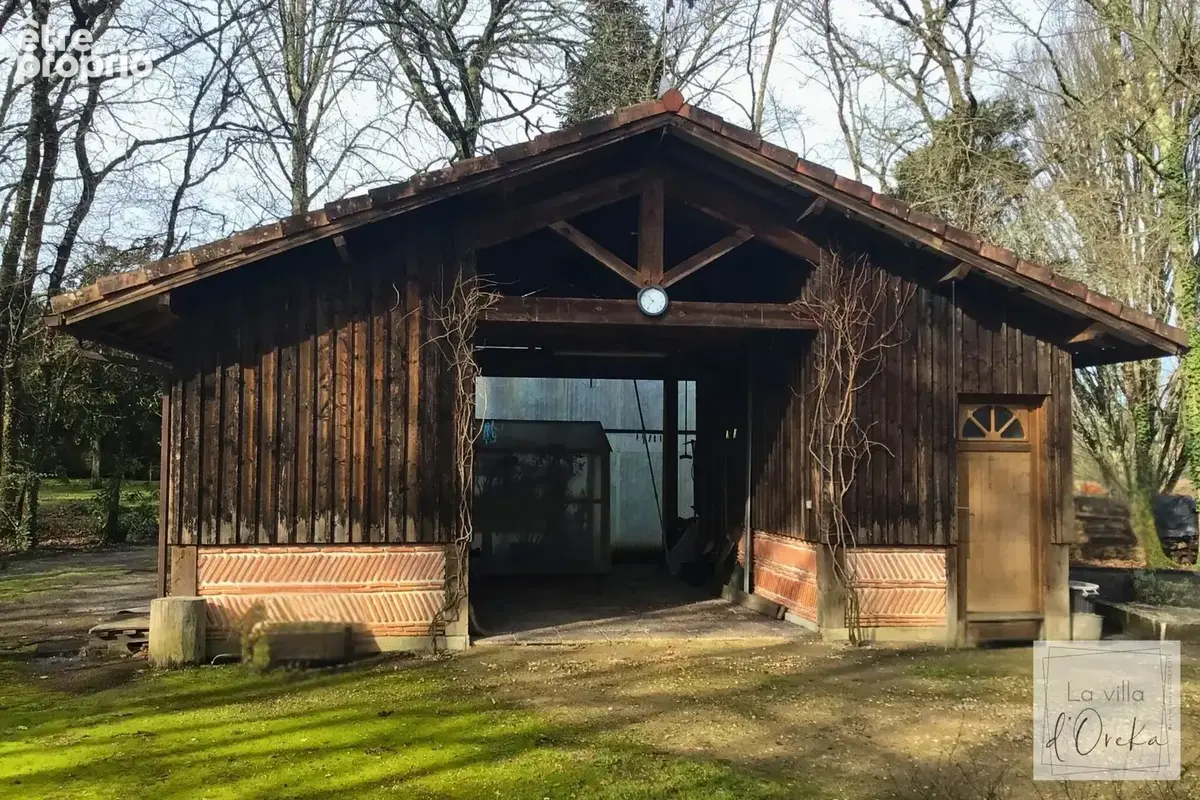 Agréable Maison de 158m2 bâtie en rondins de bois au coeur de la nature - photo 4