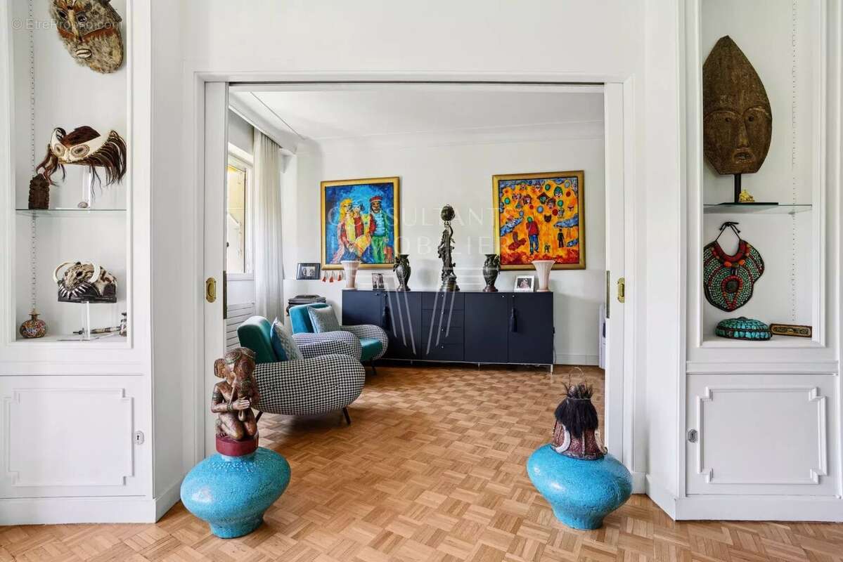 Appartement à NEUILLY-SUR-SEINE