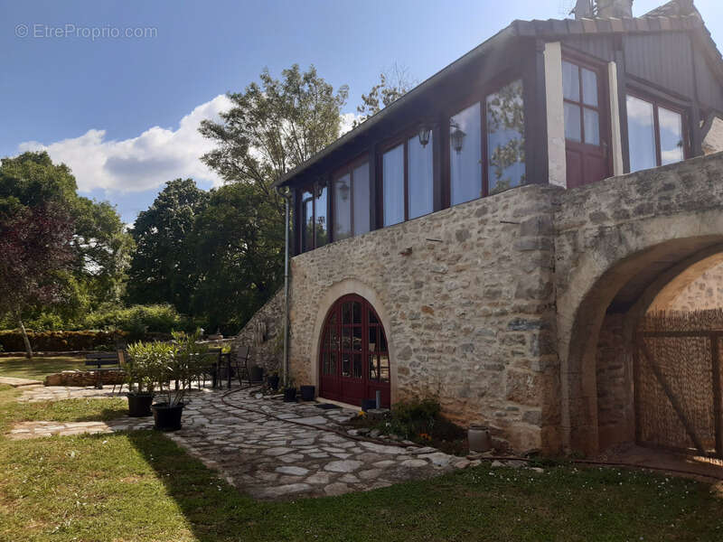 Maison à SALVAGNAC-CAJARC