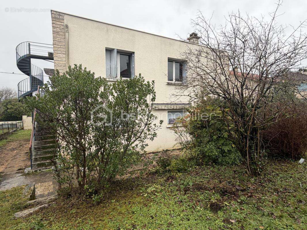 Maison à TRELISSAC
