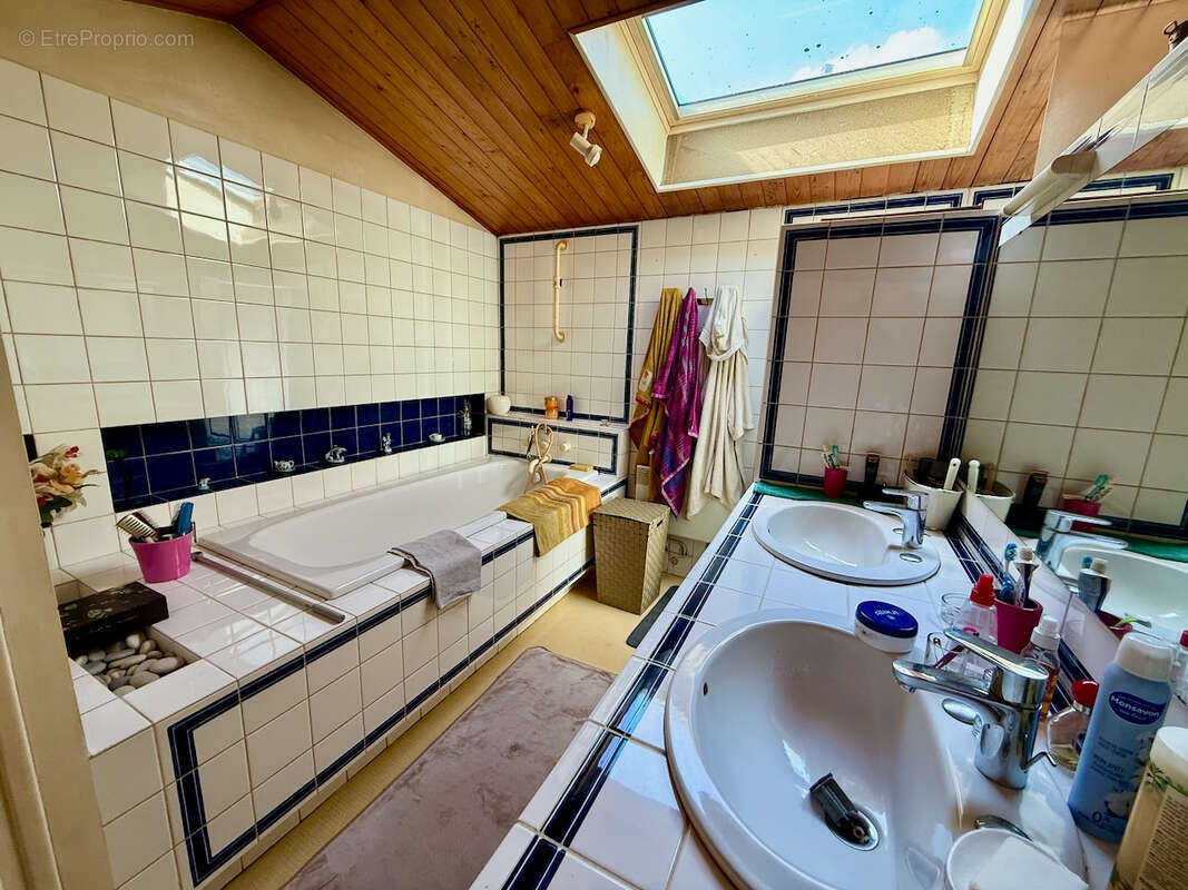 Appartement à CANCON