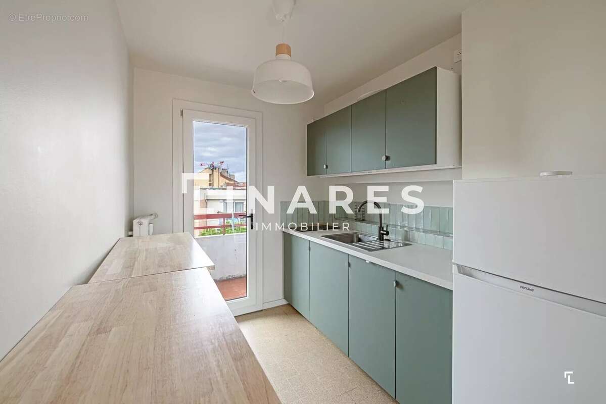 Appartement à MARSEILLE-5E