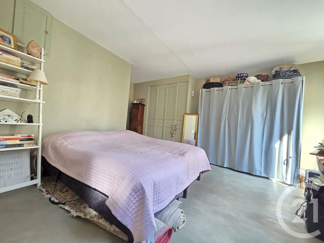 Appartement à LE CASTELLET