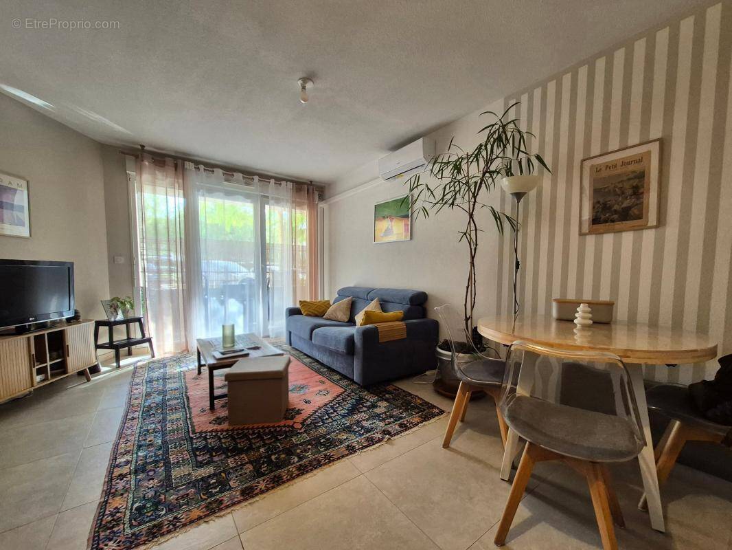 Appartement à FREJUS