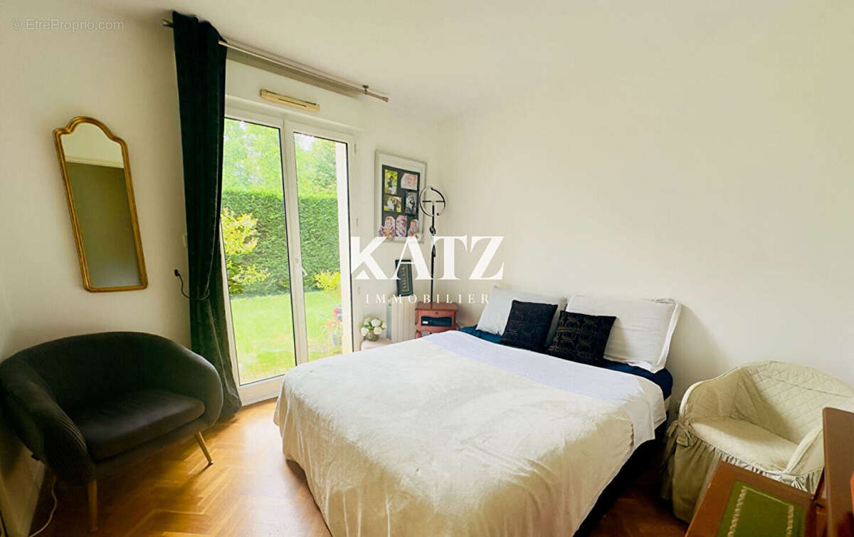 Appartement à VAUCRESSON