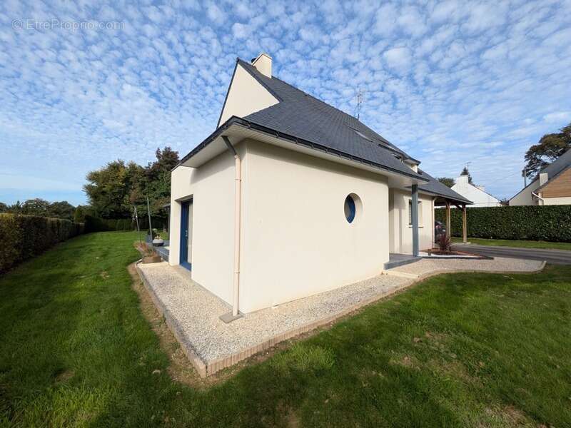 Locmalo maison récente avec vie de plain pied de 5 pièces 130 m² parcelle de 2000m² clôturée - photo 18