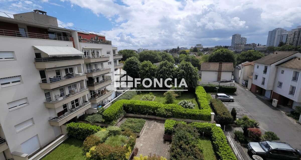 Appartement à CHOISY-LE-ROI