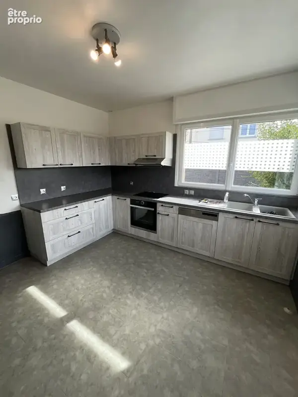 Maison 7 pièces 145 m² à vendre à Le Cateau-Cambresis (59360) - photo 4