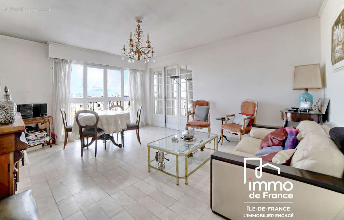 Appartement à PARIS-19E