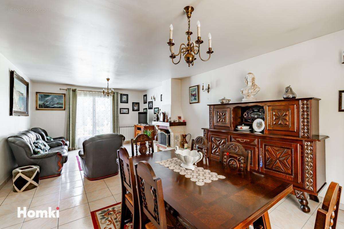 Maison à GOURS