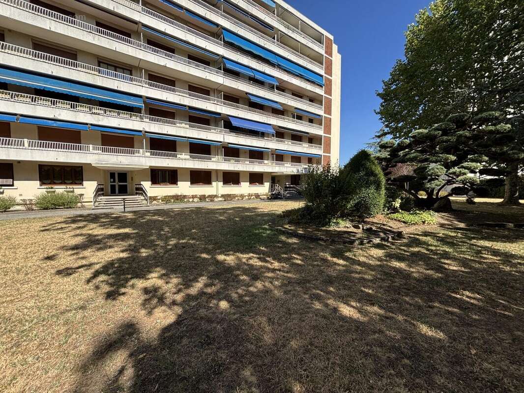 Appartement 65 m² à Romans-Sur-Isere  - photo 2