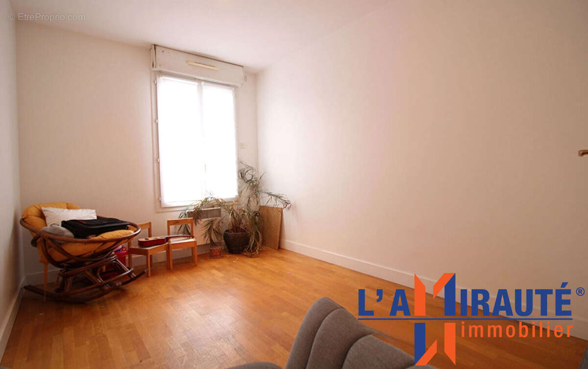 Appartement à SARTROUVILLE