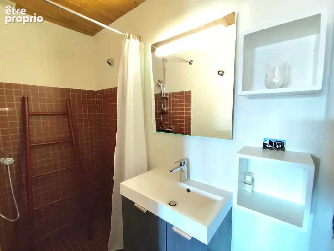 Appartement 2 pièces 39 m² à vendre à Murat-Le-Quaire (63150) - photo 6