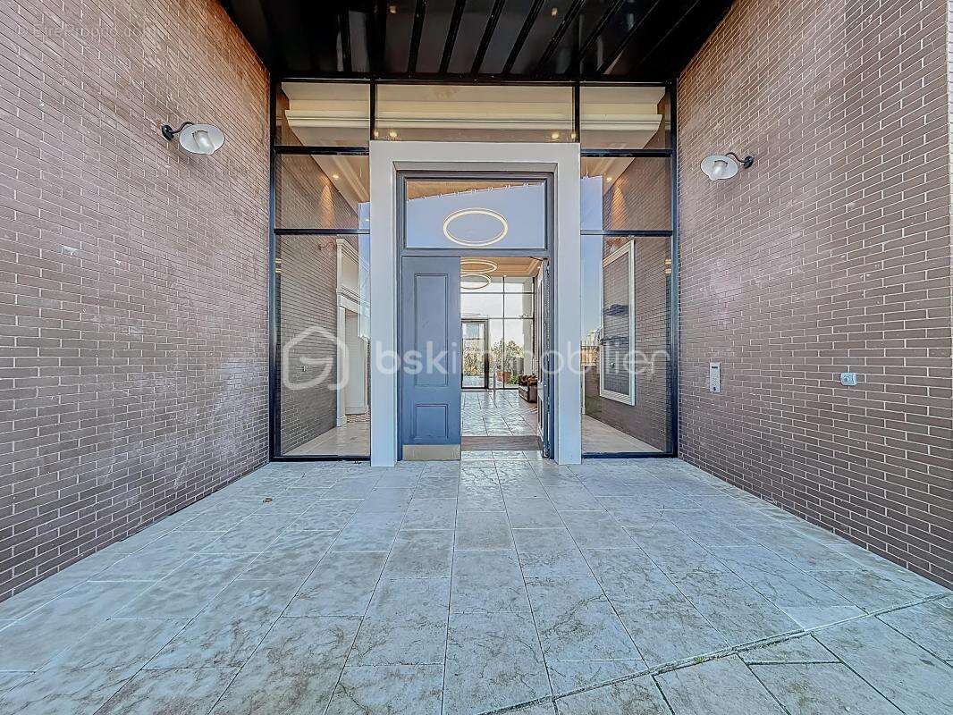 Appartement à LATTES