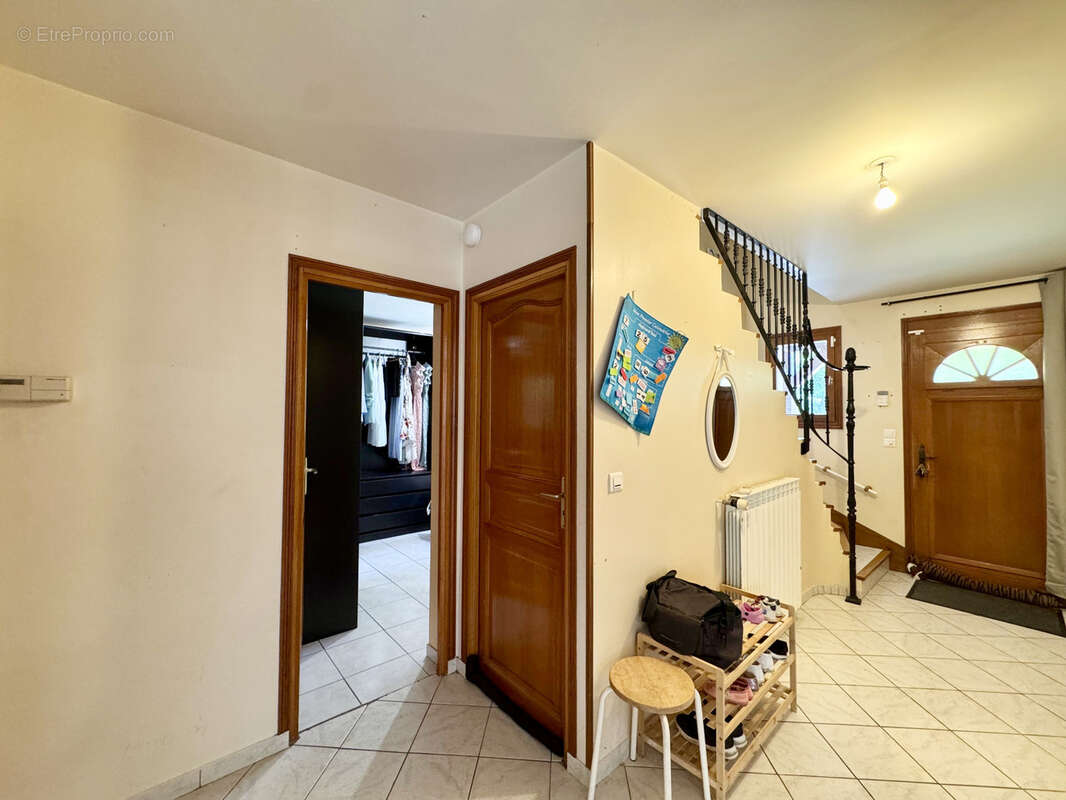 Maison à COULOMMIERS