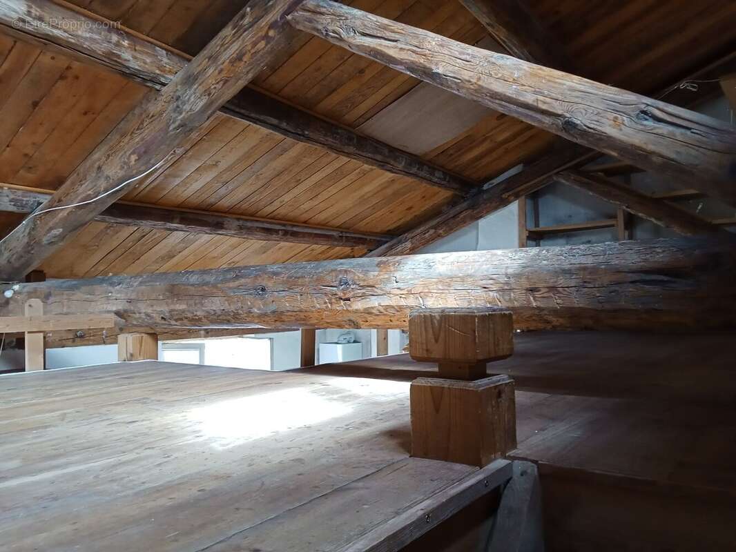 Appartement à SAUVE