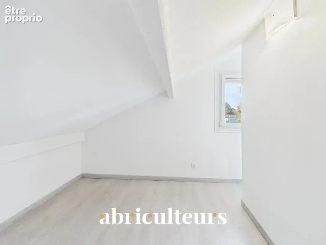 Maison familiale dans un confort moderne avec piscine intérieure en vente à Rillieux-la-Pape (69140) - photo 17