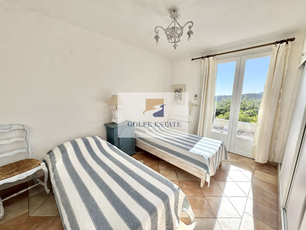 Vue mer panoramique, maison mitoyenne avec 4 chambres - photo 10