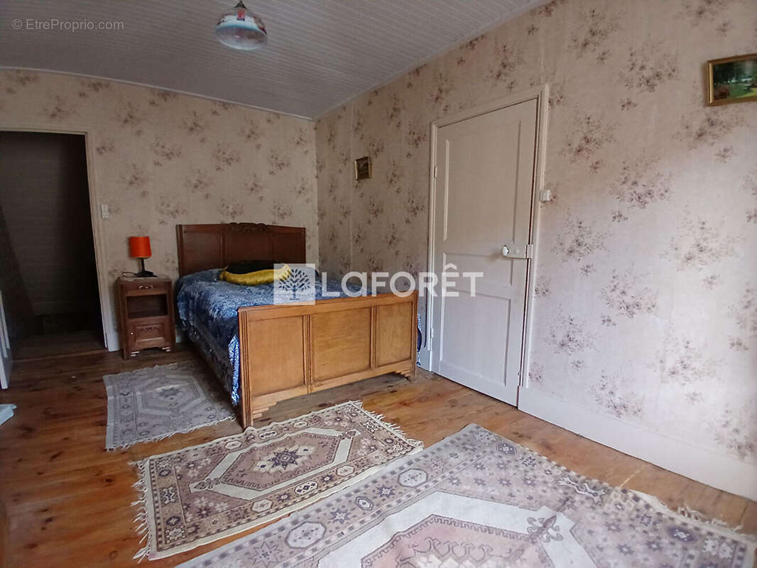 Maison à FERRIERES-SAINT-MARY