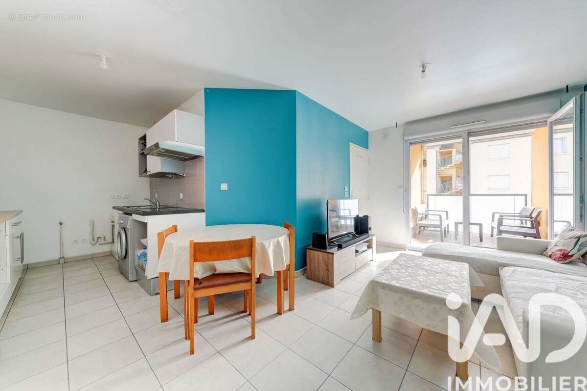 Photo 2 - Appartement à VENISSIEUX