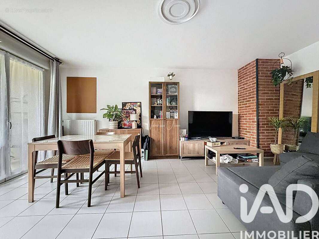 Photo 2 - Appartement à CORBEIL-ESSONNES