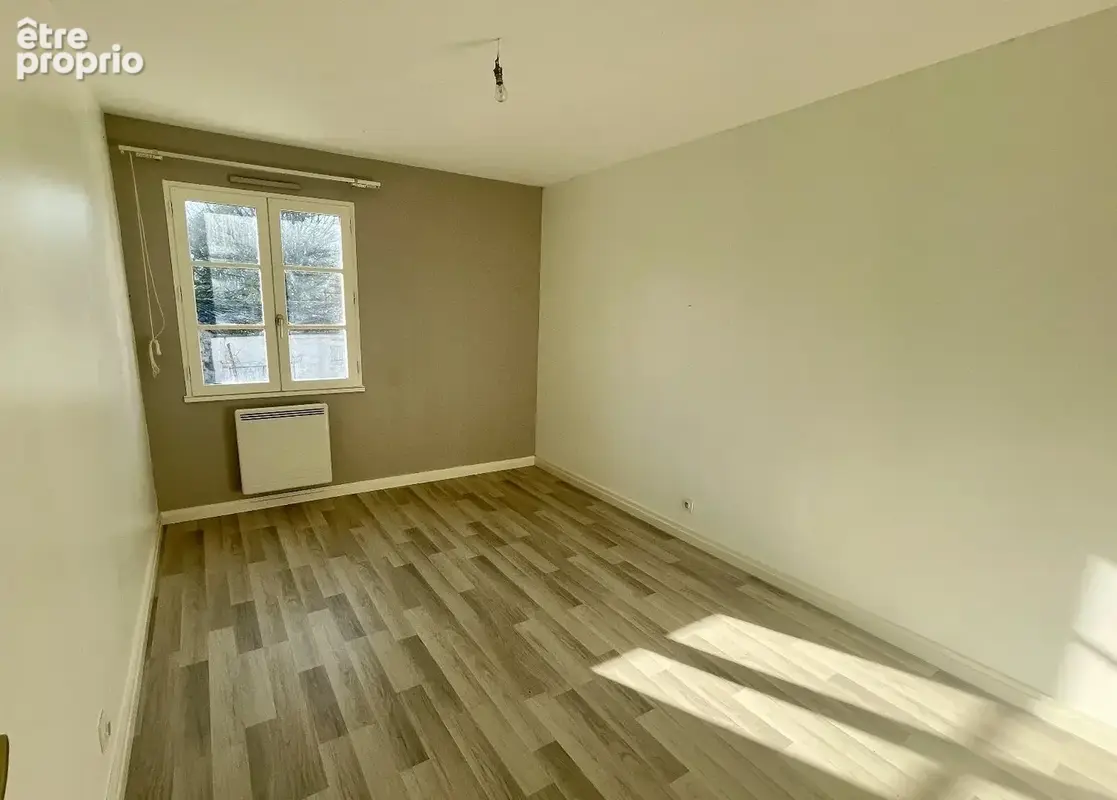 Ensemble de 2 maisons, 135 m² et 65 m², 3 km d'AULNAY et tous commerces, cadre très joli - photo 9