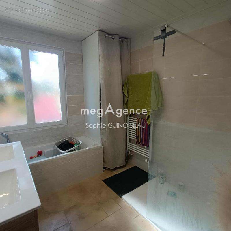 Maison à SAINT-LEGER-SOUS-CHOLET