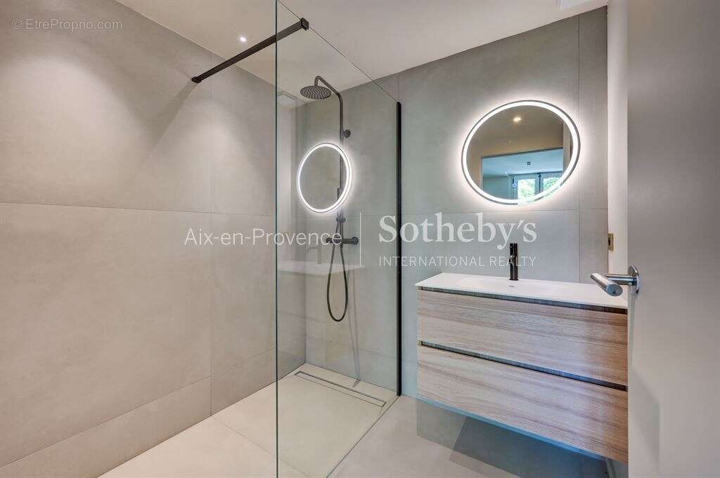 Maison à AIX-EN-PROVENCE