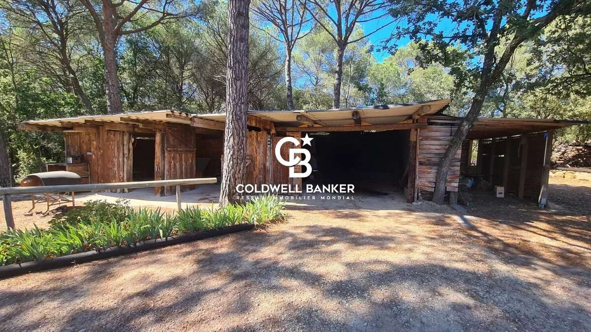 Maison à ROQUEBRUNE-SUR-ARGENS